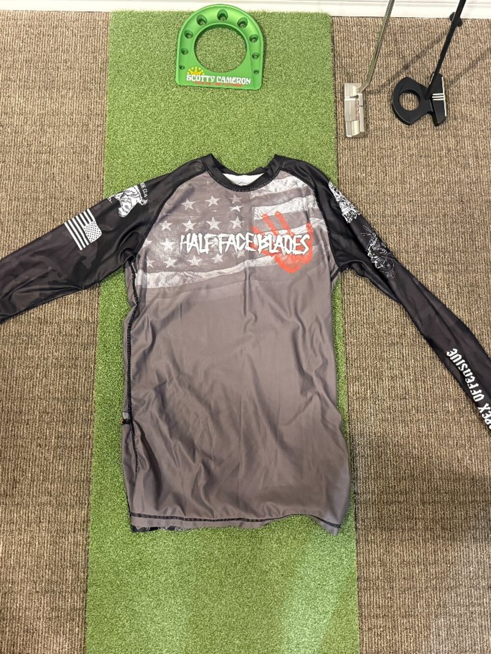 Half Face Blades Jiu-Jitsu Rash Guard - Large